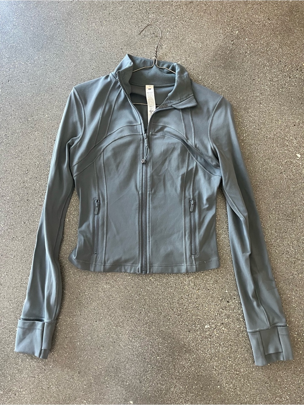 Lululemon Athletica - Define Cropped Jacket, Size 6